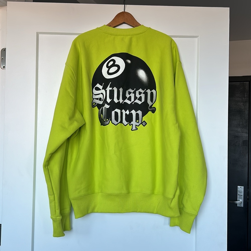Brand new with Tags Large Stussy 8 ball corp crew sweatshirt Key lime size large